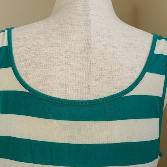 ❤️‍🔥Old Navy Tank top - Picture 3 of 8